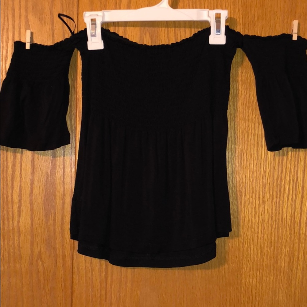 Off the shoulder T-shirt